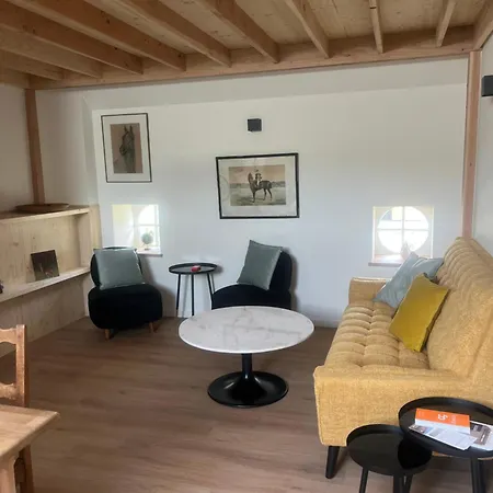 Du Chateau De Affittacamere 4*